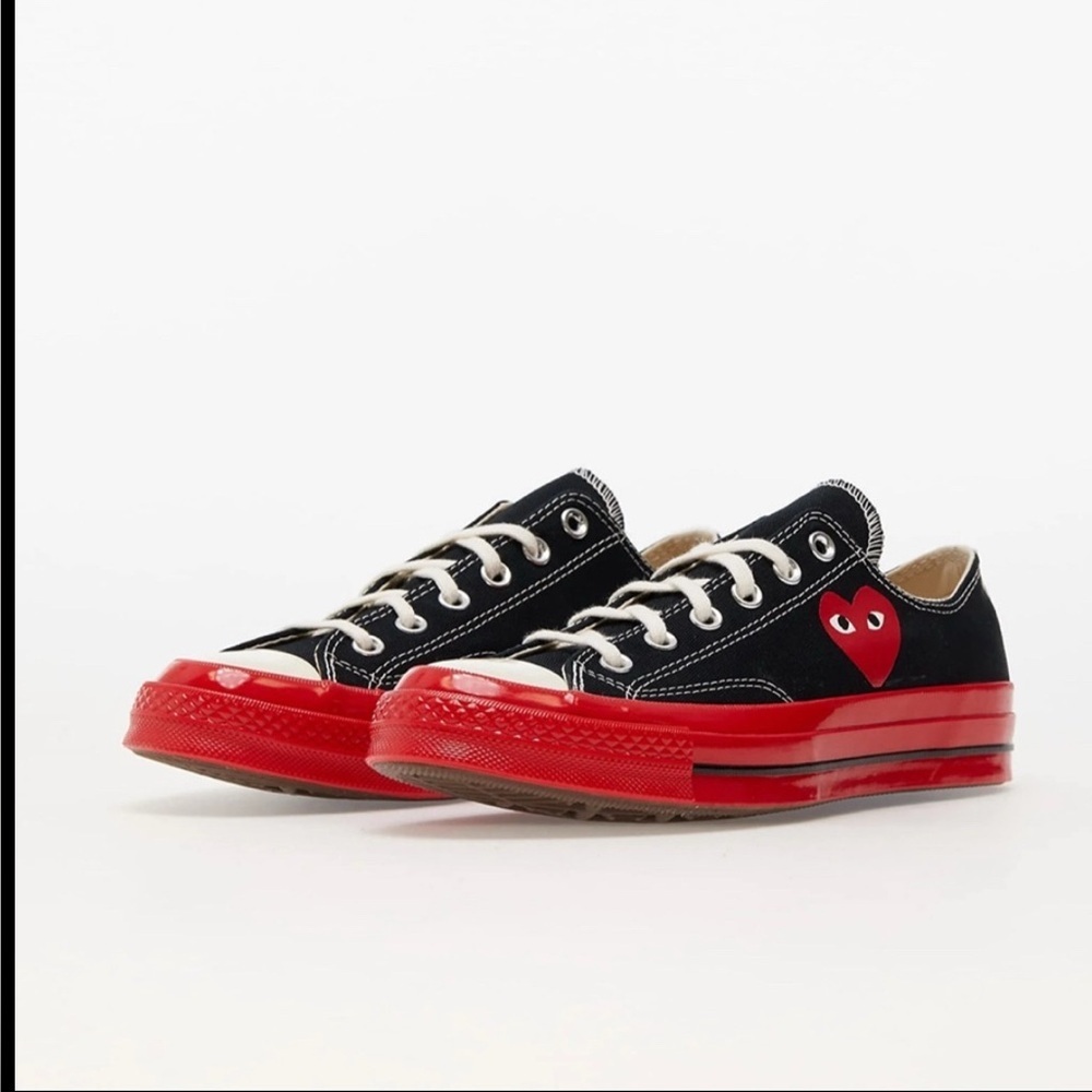 Comme des Garçons PLAY Converse Low Black Red Heart Size 5 NWT Authentic